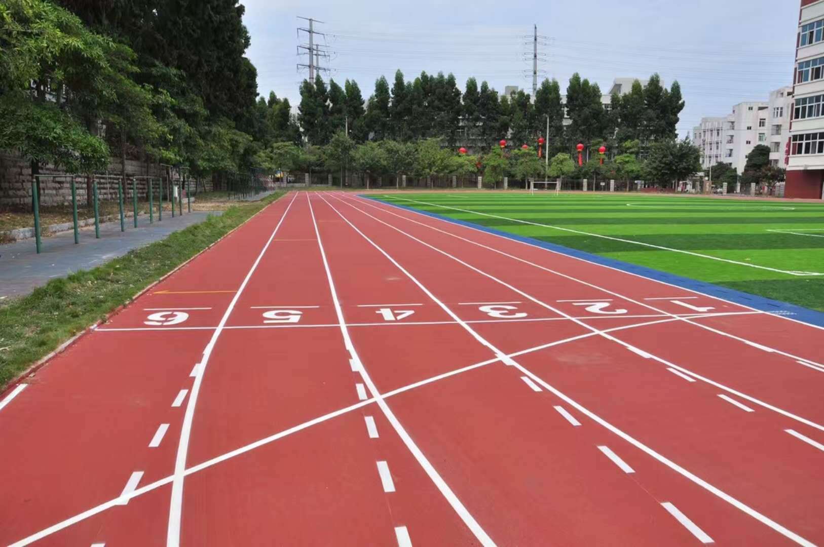 张家港蜜桃视频最新网址跑道